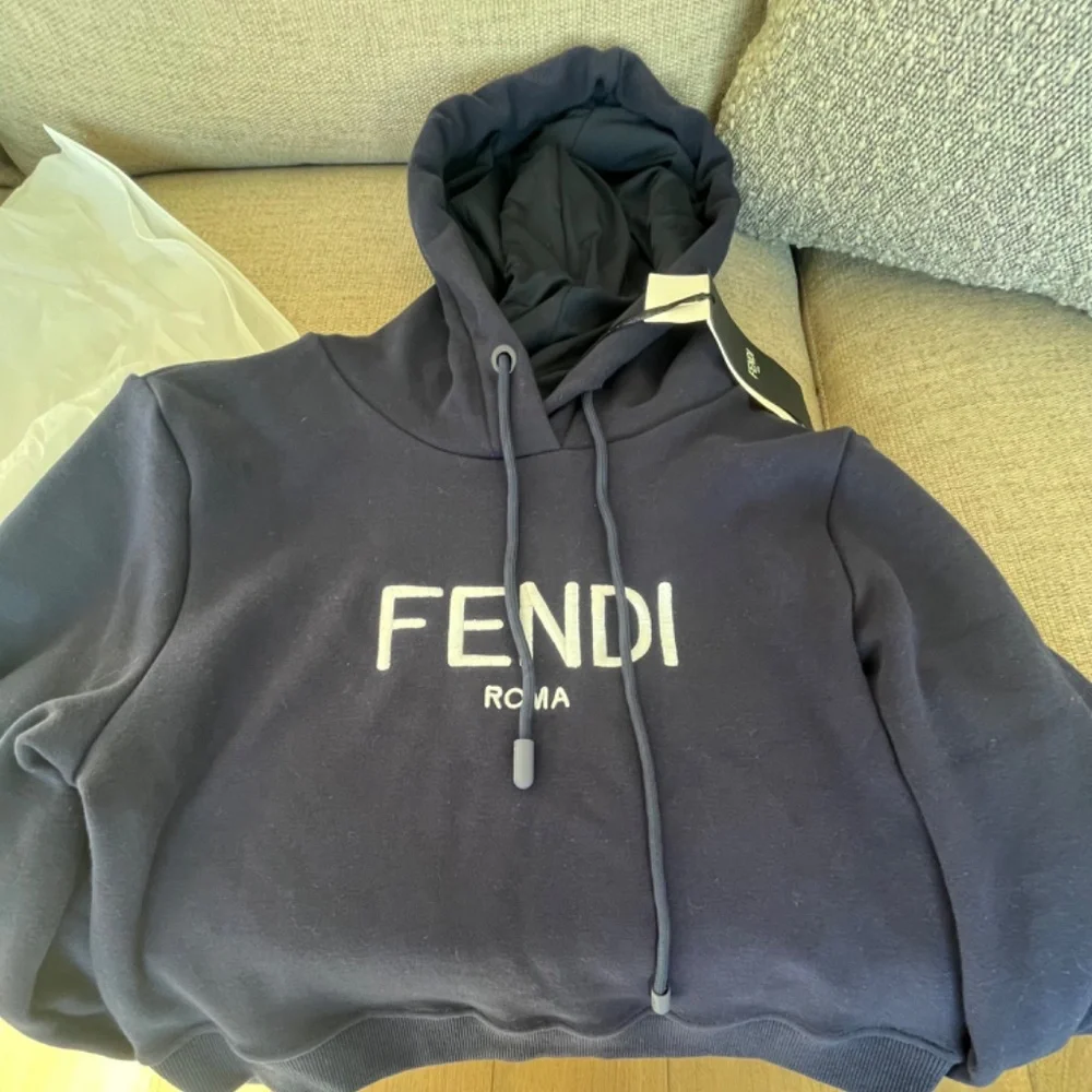 Fendi Navy Cropped hoodie - Picture 6 of 7